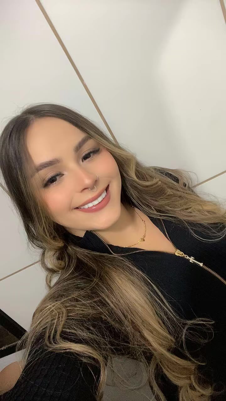 SABRINA MACEDO