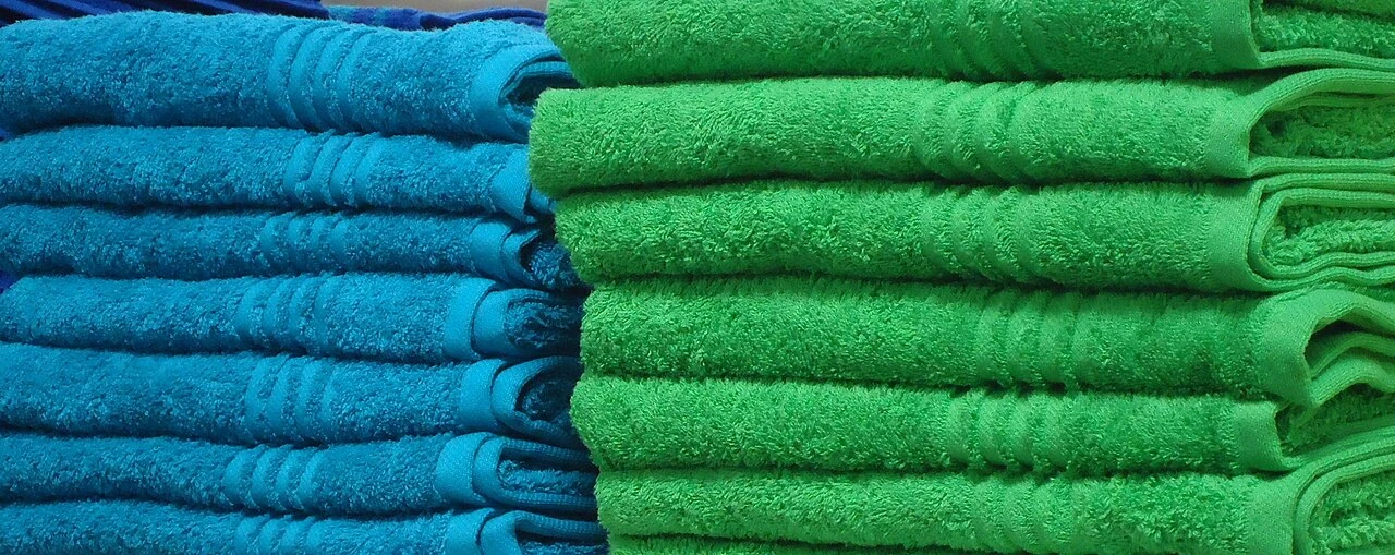 Opções locais em Sítio Floresta: perfis, casas de massagem e logística em Pelotas